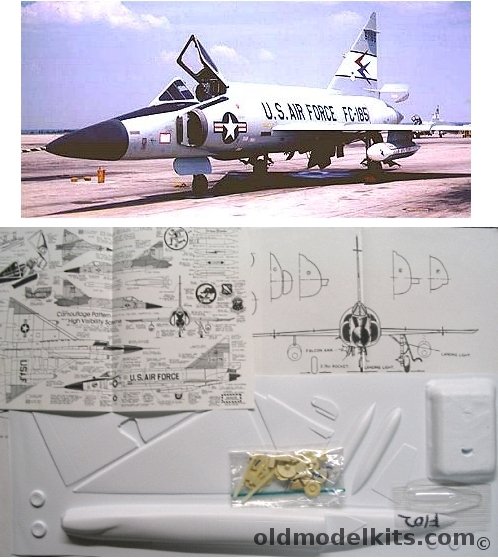 RCM 1/32 Convair F-102 Delta Dagger plastic model kit
